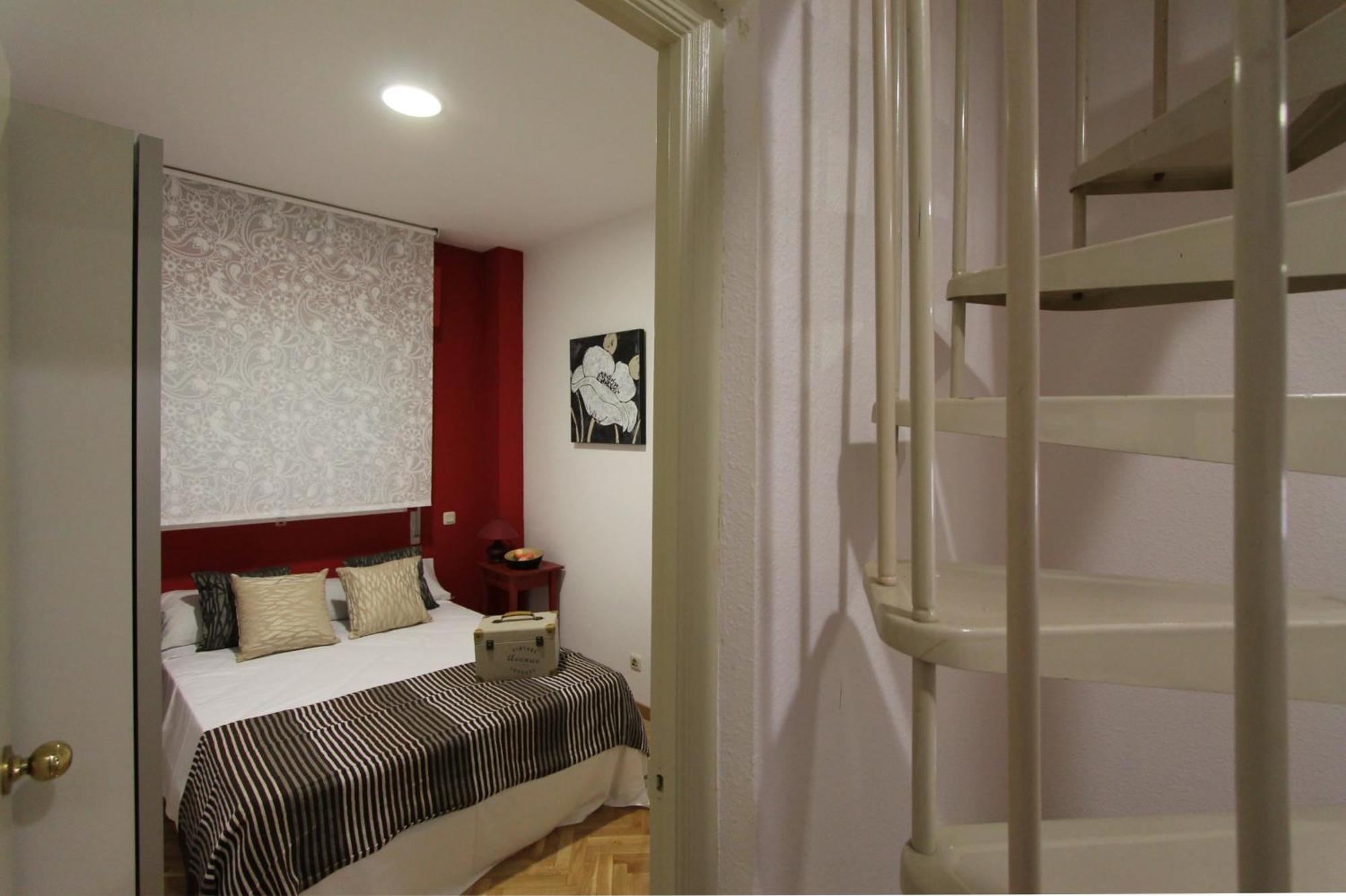 Apartamentos Goyescas Deco Madrid Cameră foto